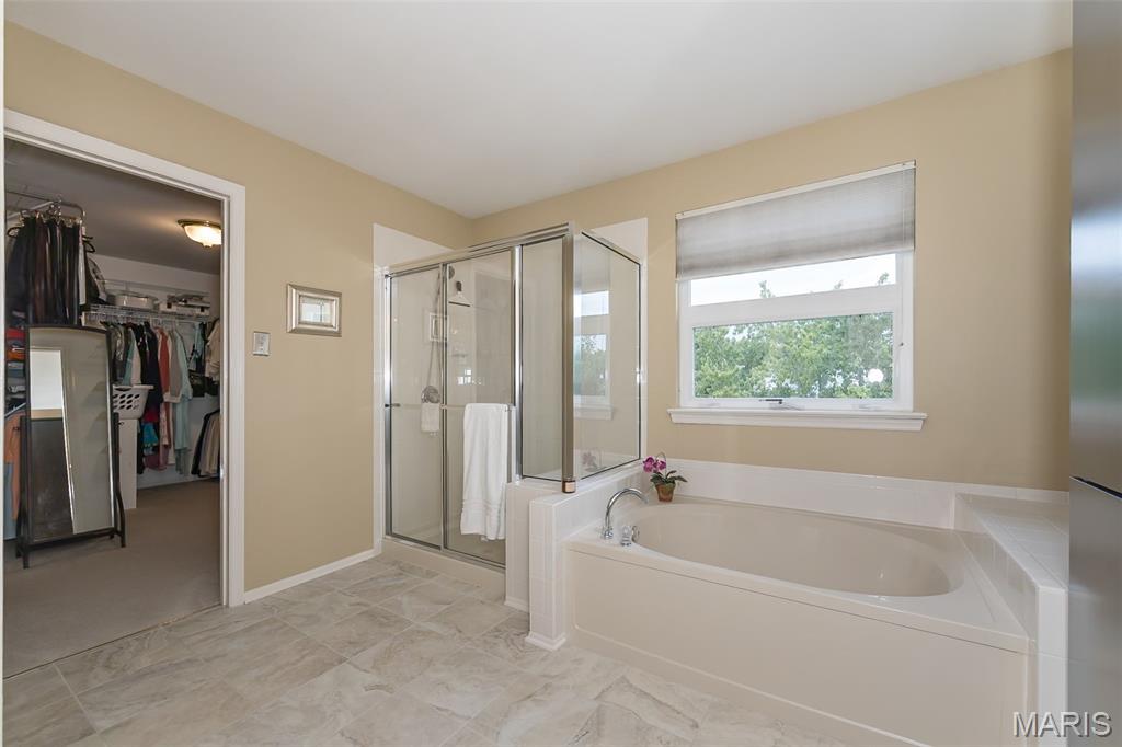 204 Hillsboro Court Property Photo 25