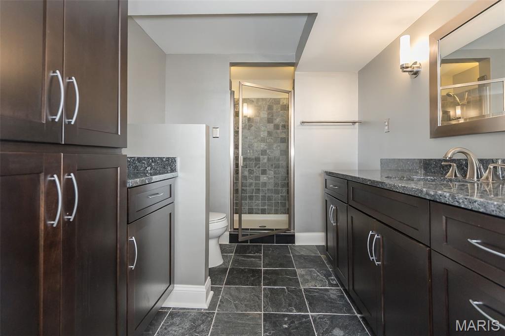 204 Hillsboro Court Property Photo 43