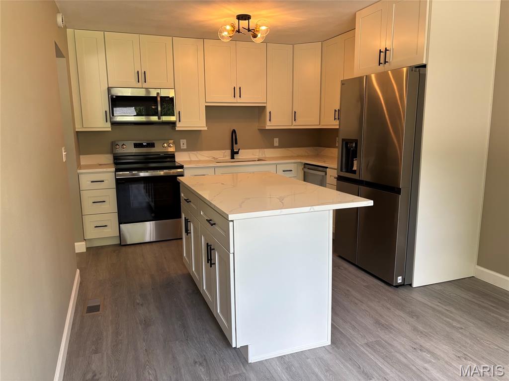 209 Orleans Drive Property Photo 7