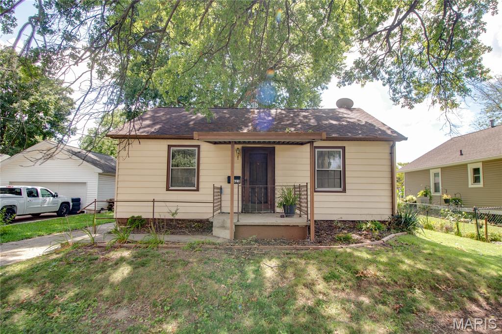 3423 Thomas Avenue Property Photo 1