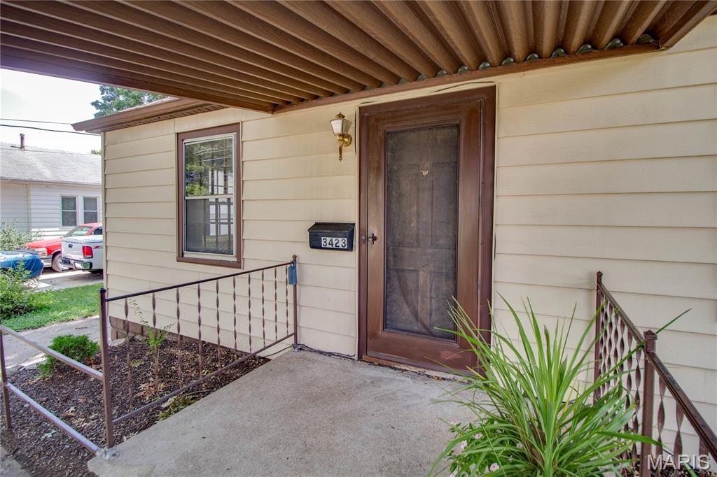3423 Thomas Avenue Property Photo 4