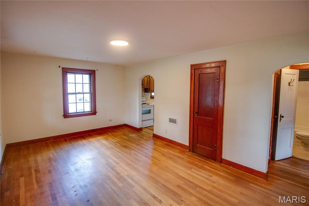 3423 Thomas Avenue Property Photo 7