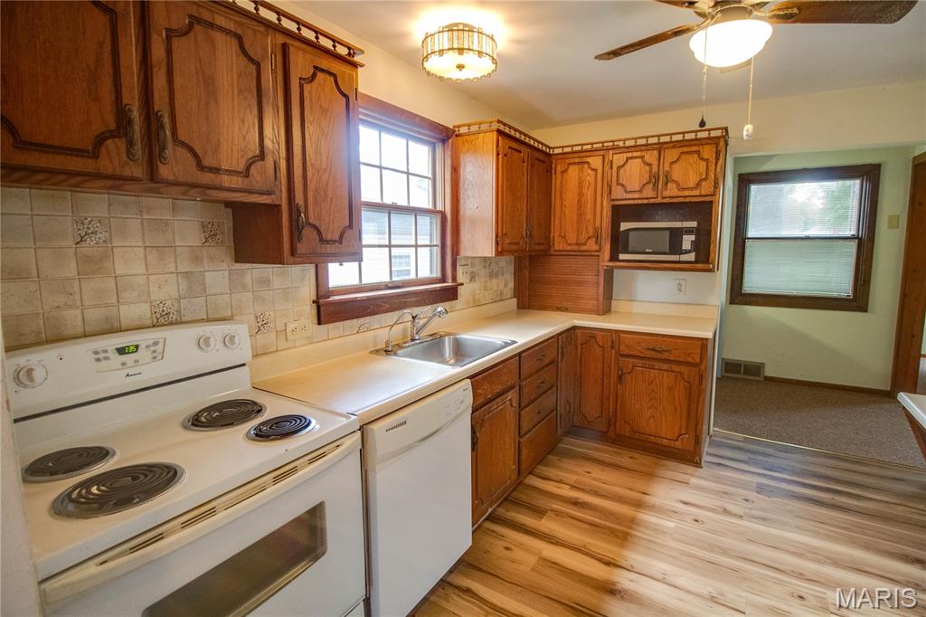 3423 Thomas Avenue Property Photo 10