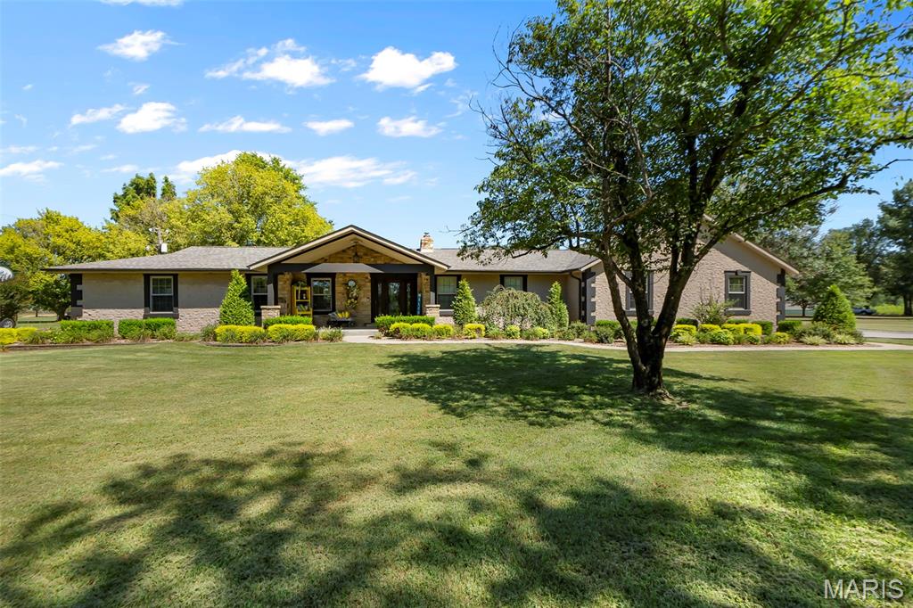 2512 County Highway 401 Property Photo 1