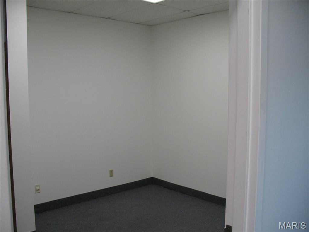 760 S Kingshighway E Property Photo 8