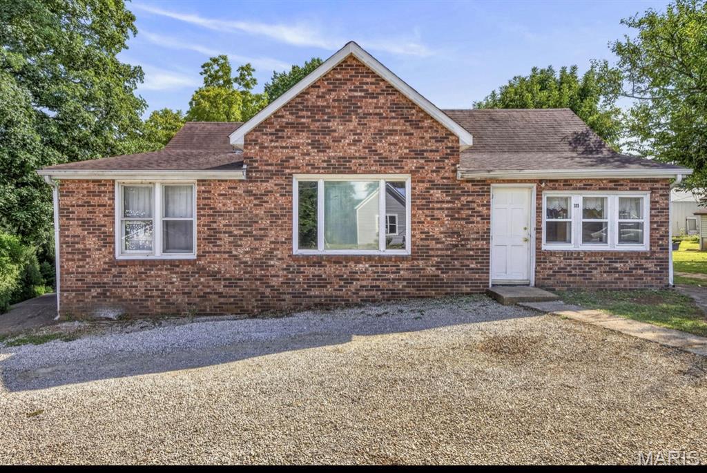 111 Watts Street Property Photo 1