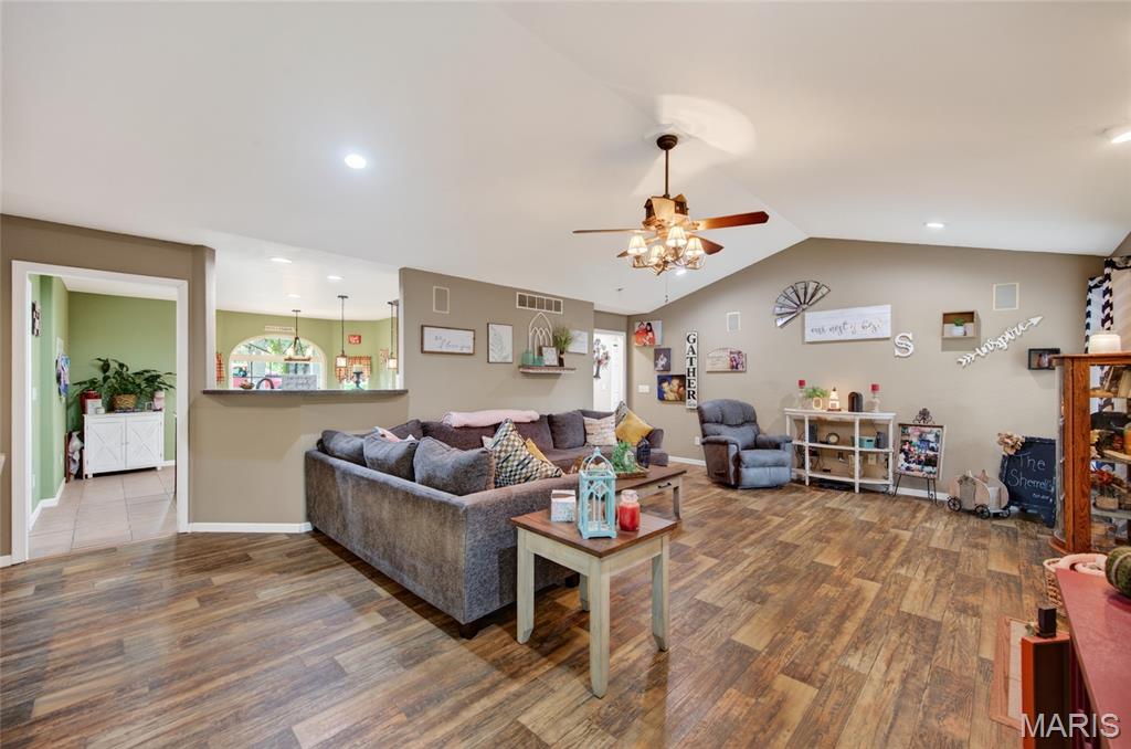 10685 Mo Highway 17 Property Photo 12
