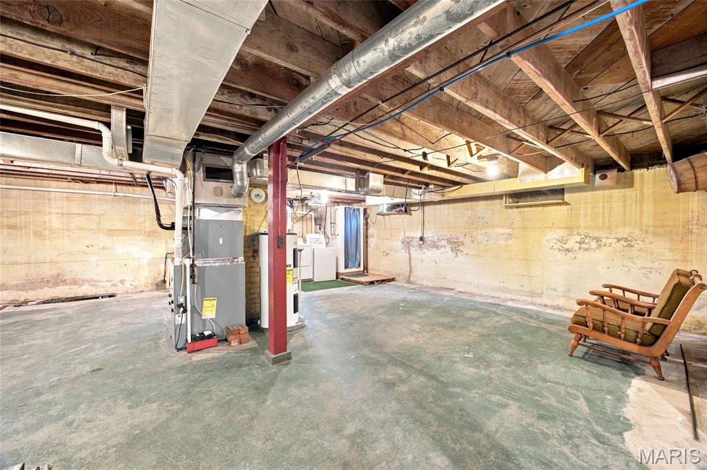 413 W 9th Street Property Photo 19