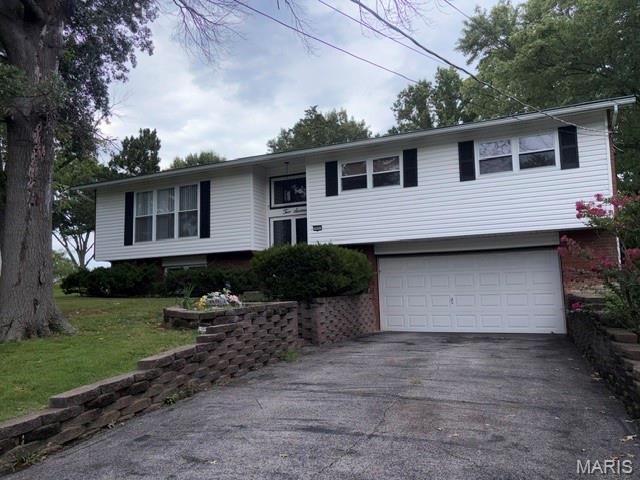 216 Slover Lane Property Photo 2
