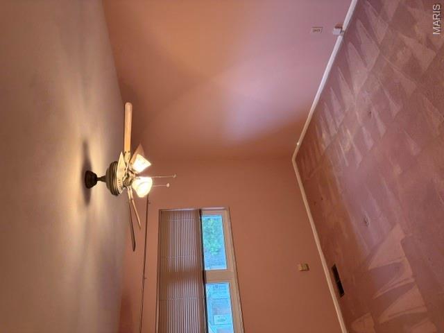 216 Slover Lane Property Photo 10