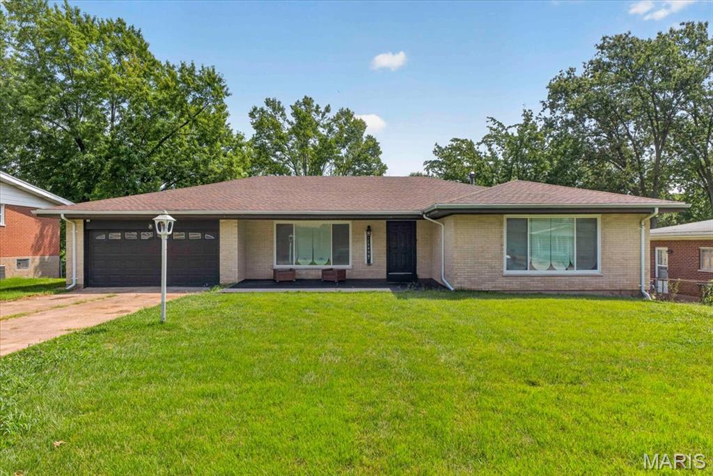 13990 Le Sabre Drive Property Photo 1
