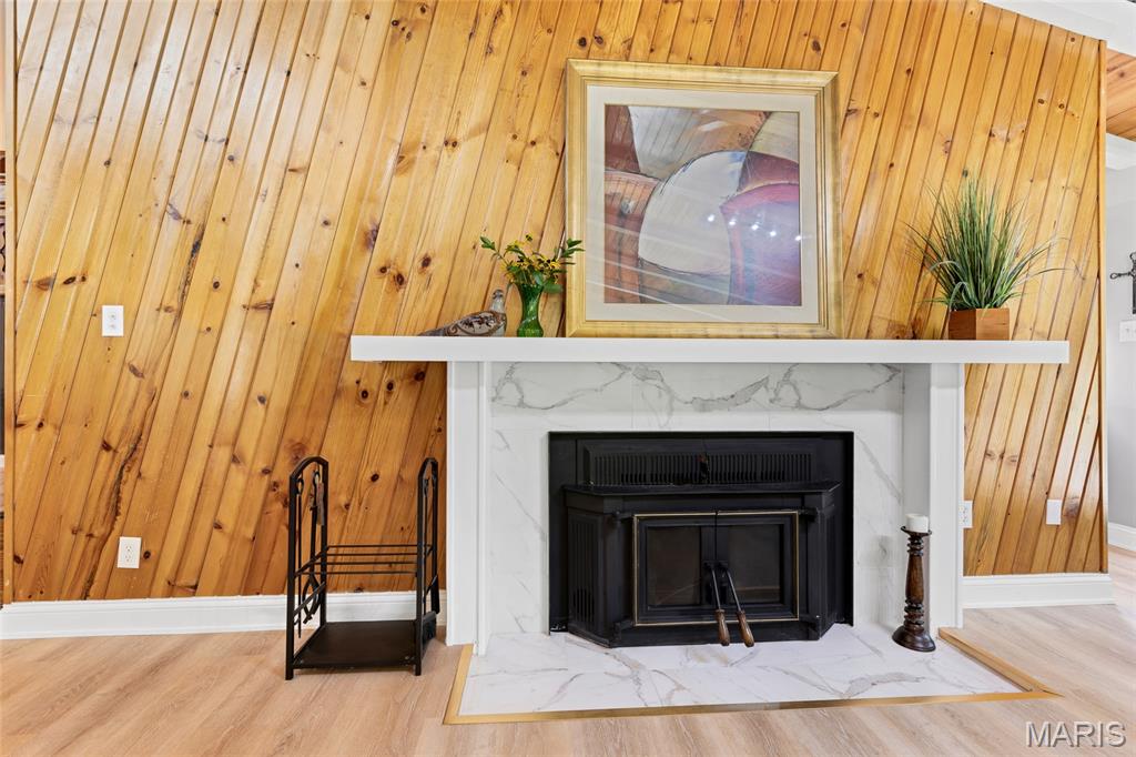 2201 Oakwood Drive Property Photo 7