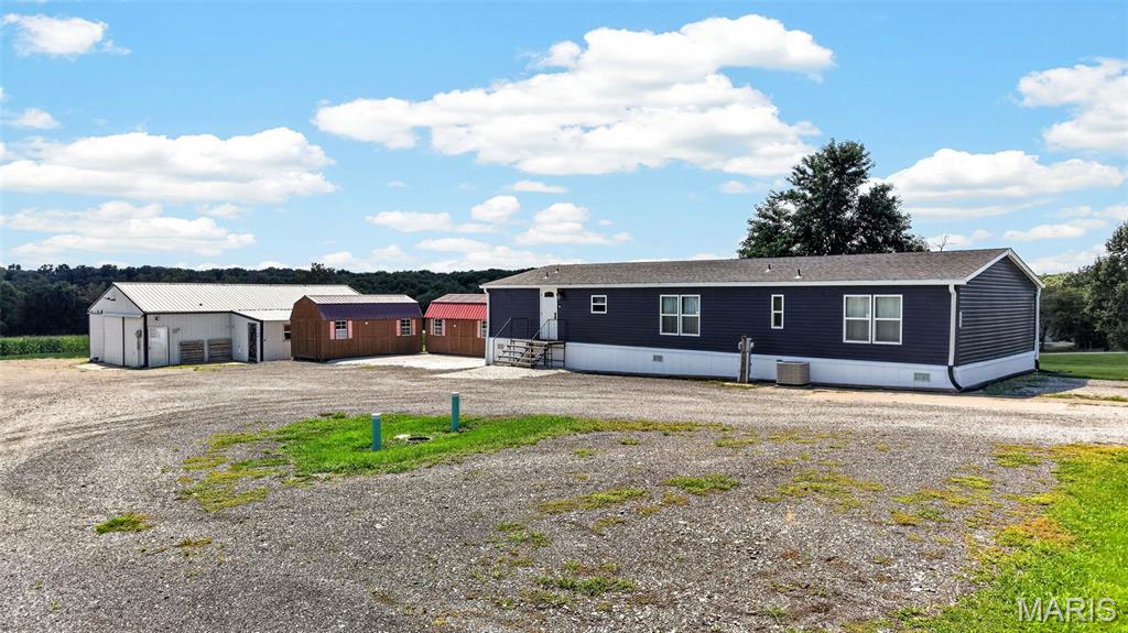 200 Fairview Drive Property Photo 5