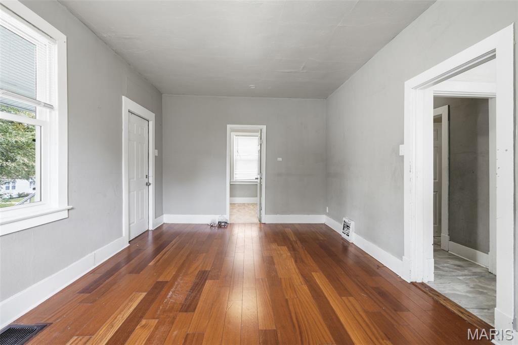 7546 Lynn Avenue Property Photo 13