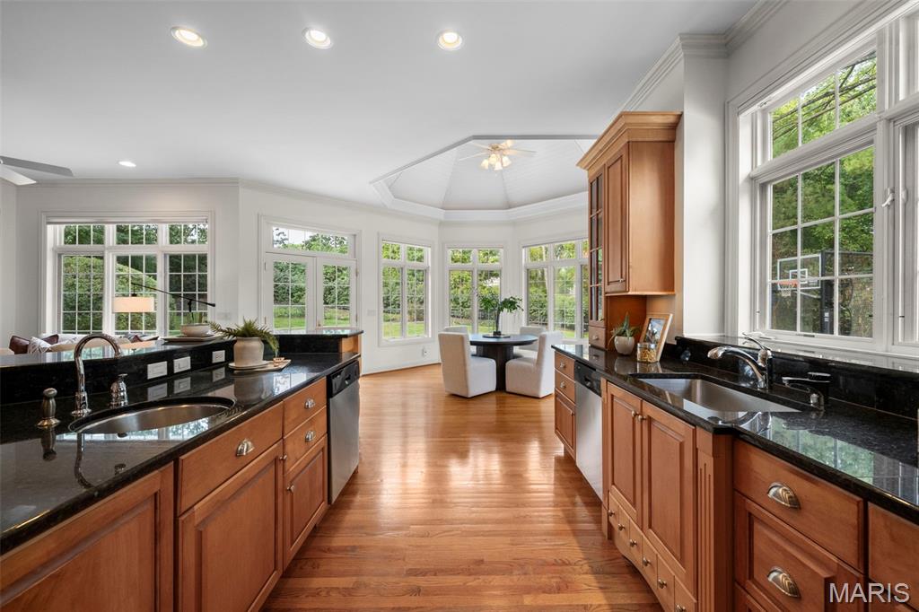 2457 Town And Country Lane Property Photo 16