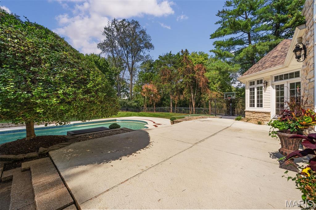 2457 Town And Country Lane Property Photo 74