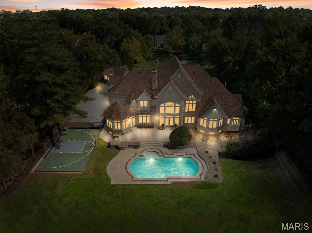 2457 Town And Country Lane Property Photo 85