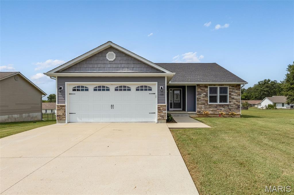 735 Skye View Court