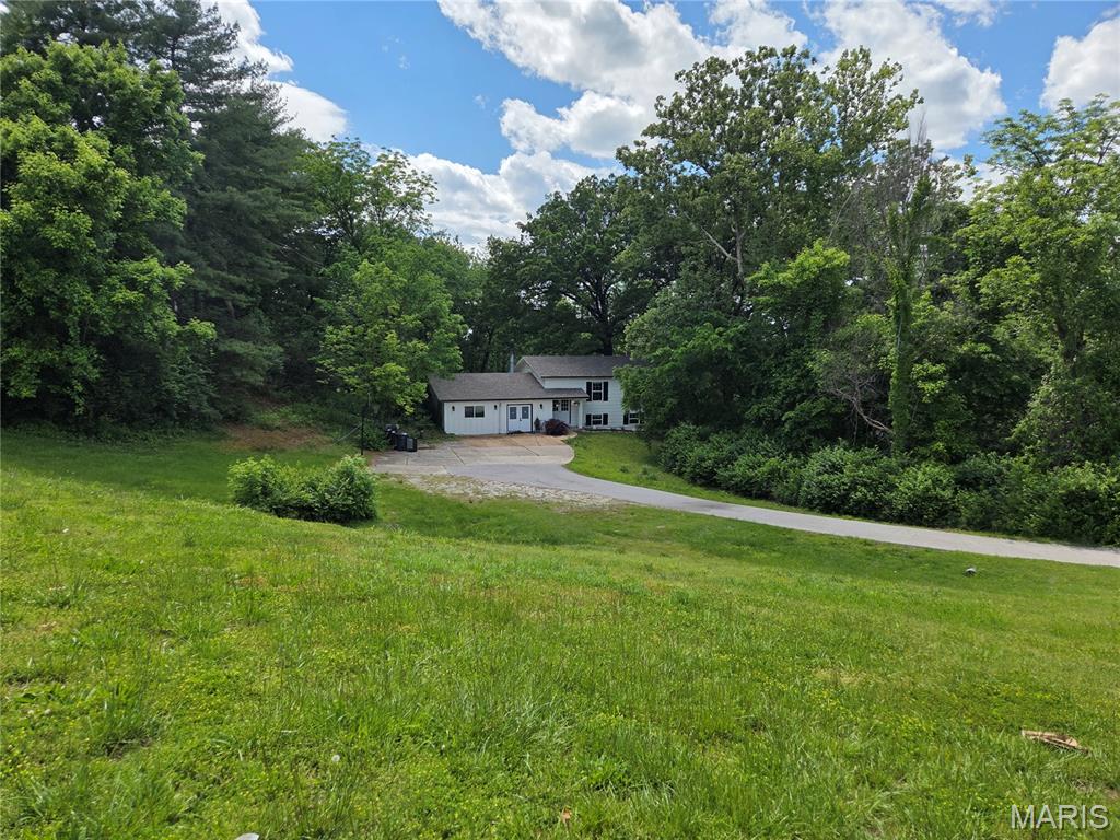 5252 Main St Property Photo 3