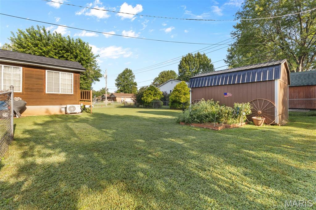 601 Park Street Property Photo 4