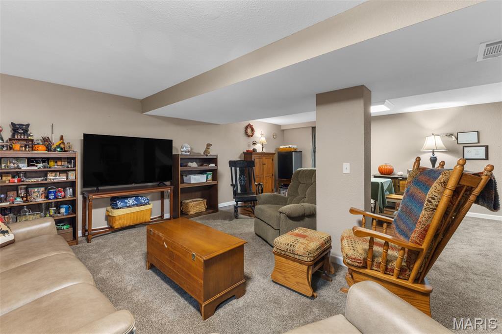 601 Park Street Property Photo 25
