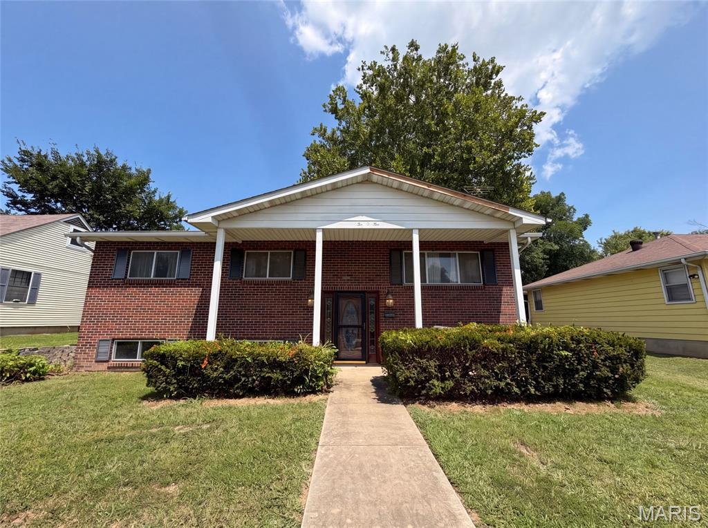1005 S 3rd Street