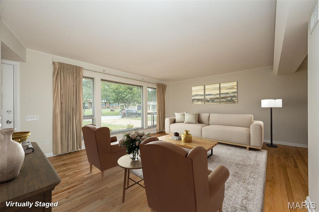 9136 Pardee Spur Property Photo 4