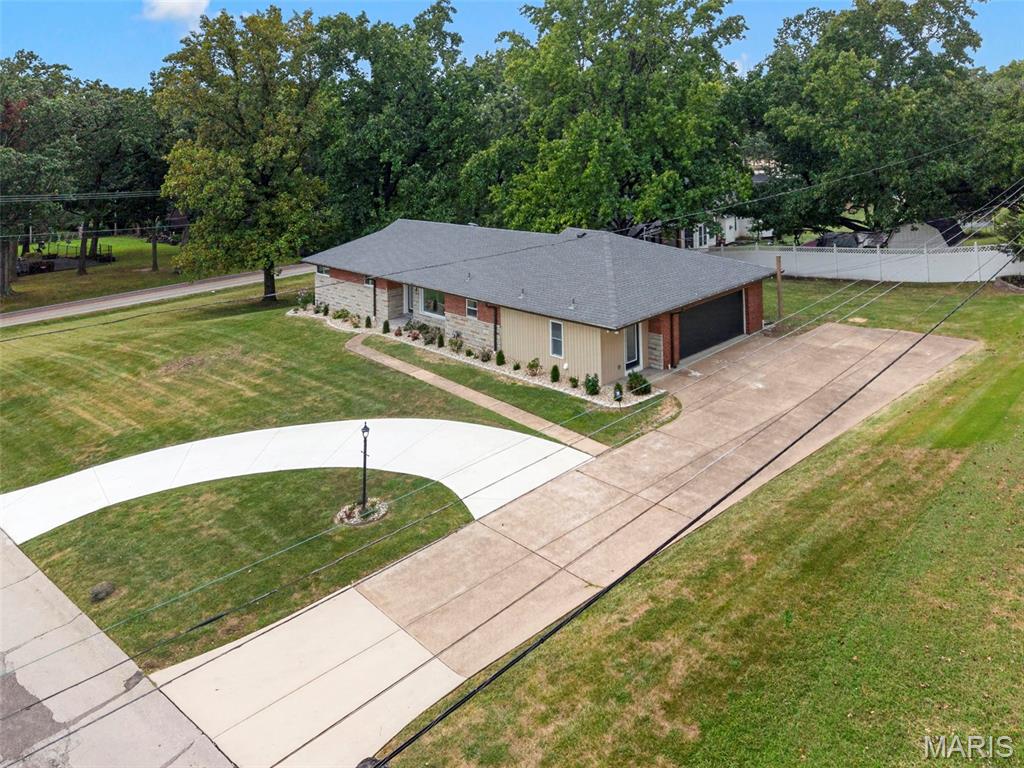 2 Dorclin Lane Property Photo 1