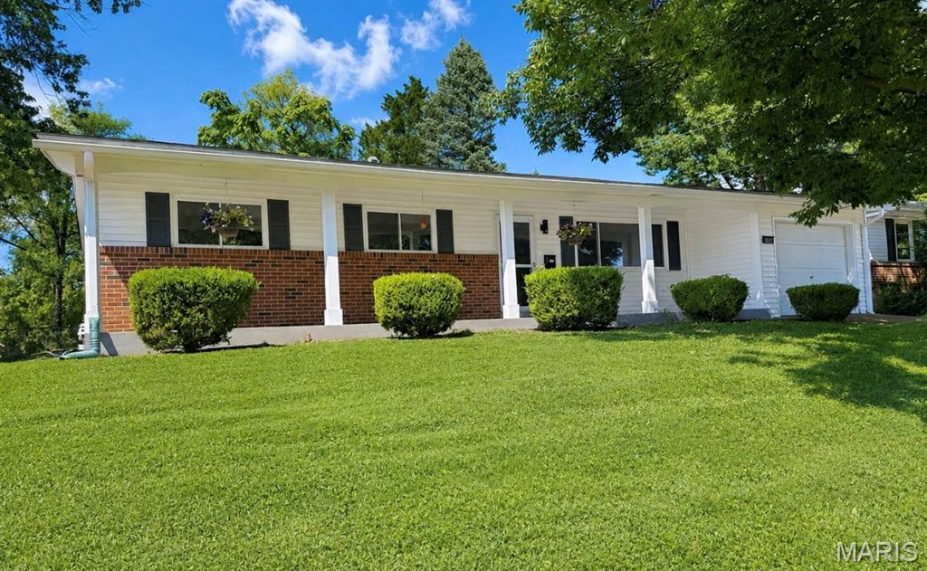 3275 Tom Sawyer Drive