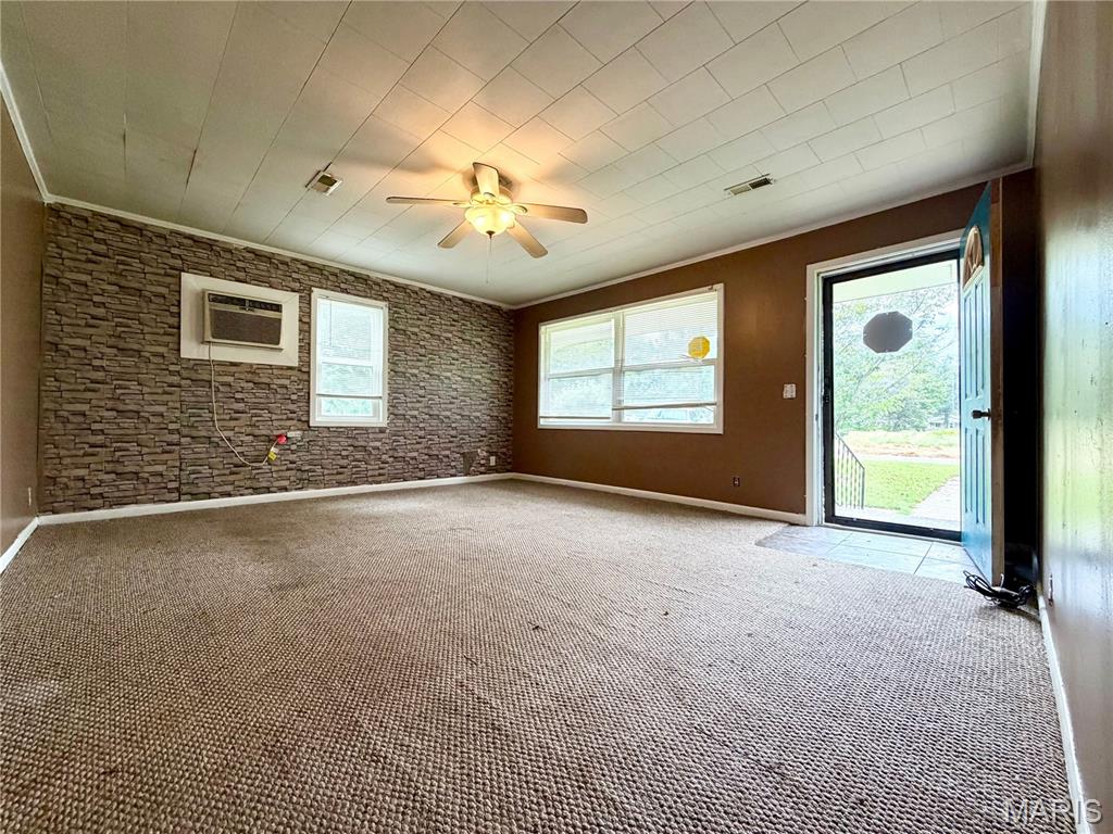 511 Dixie Street Property Photo 4