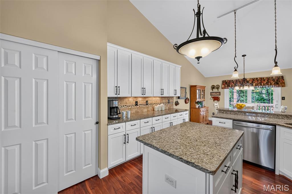 730 Longfellow Circle Property Photo 10