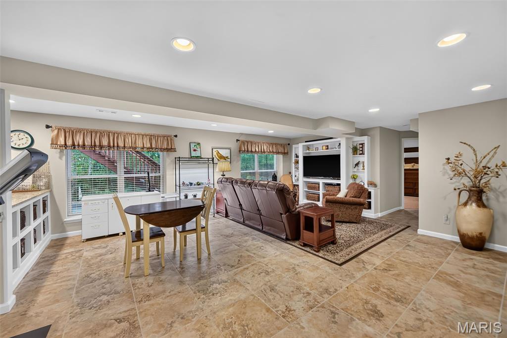 730 Longfellow Circle Property Photo 41