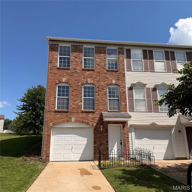 6 Robinson Circle Drive
