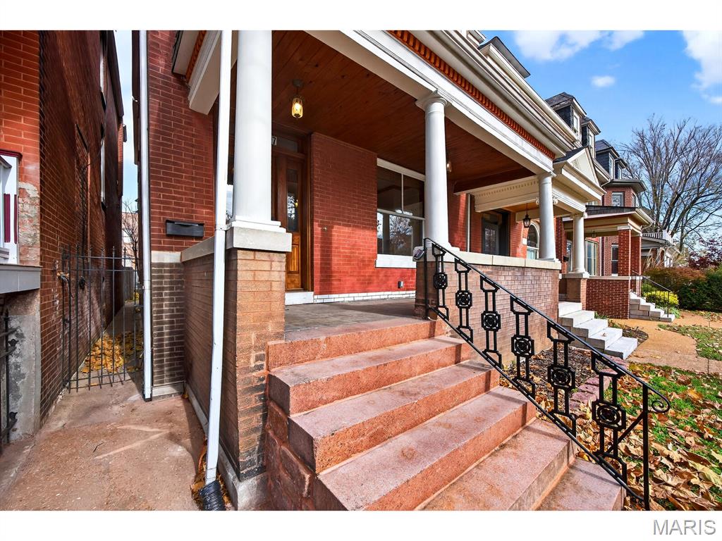 26054293 Property Photo 2