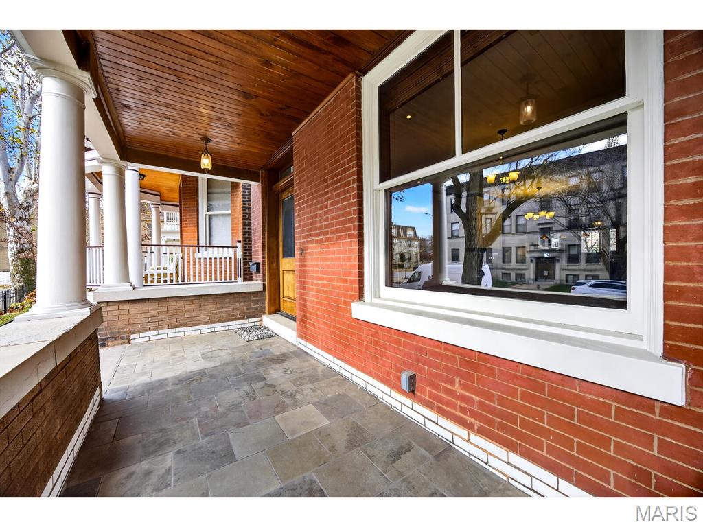 26054293 Property Photo 3
