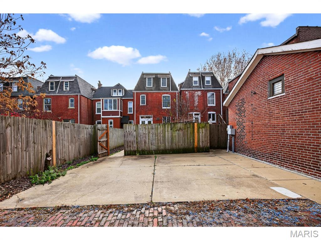 26054293 Property Photo 15