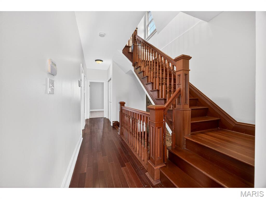26054293 Property Photo 21