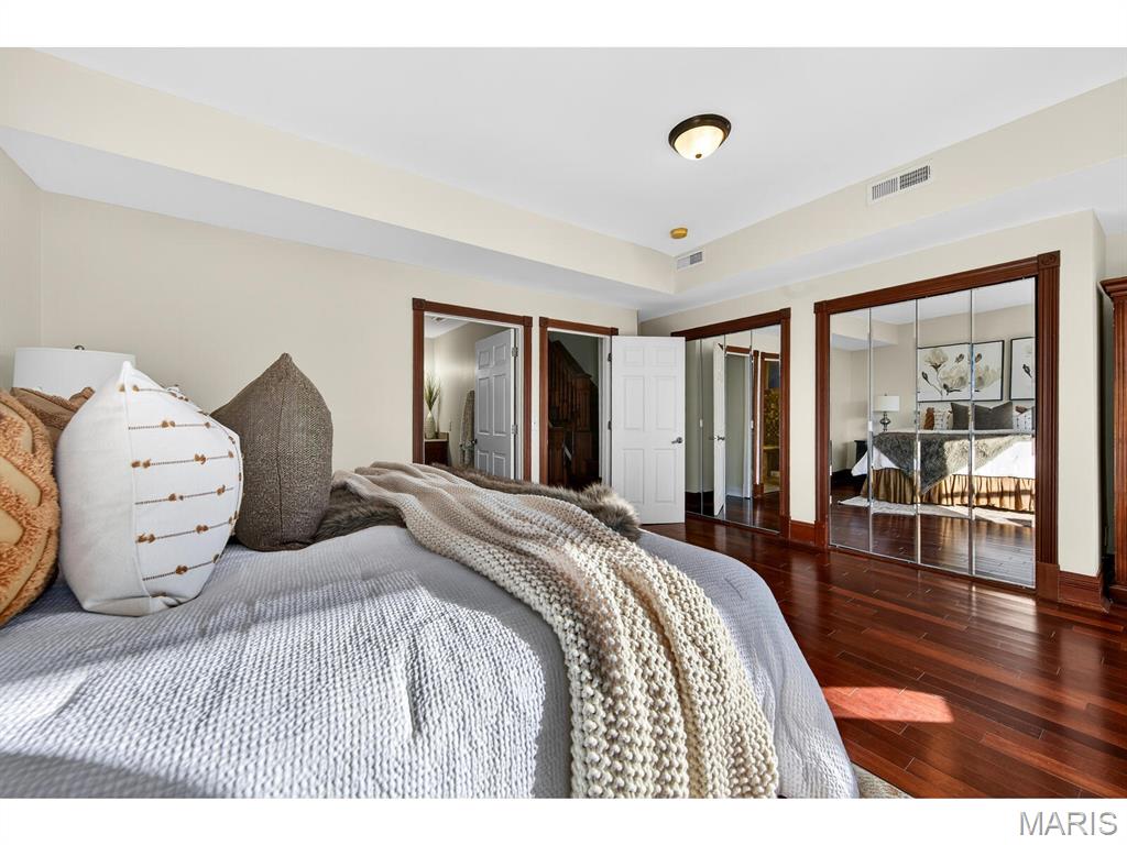 26054293 Property Photo 24