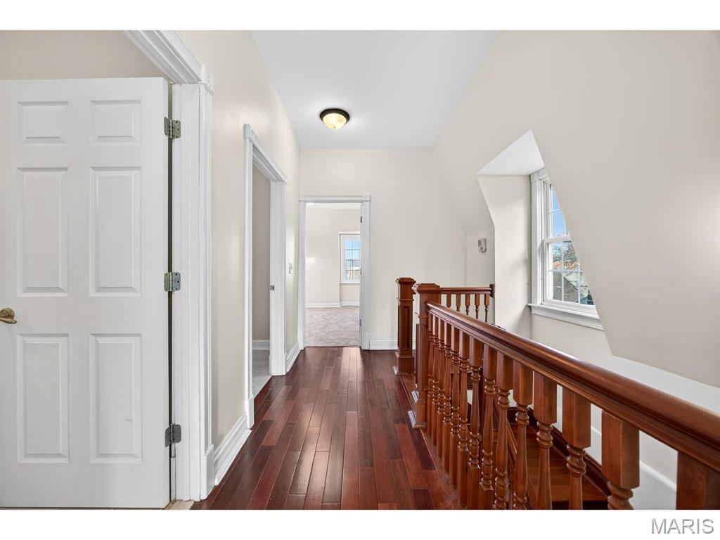 26054293 Property Photo 34