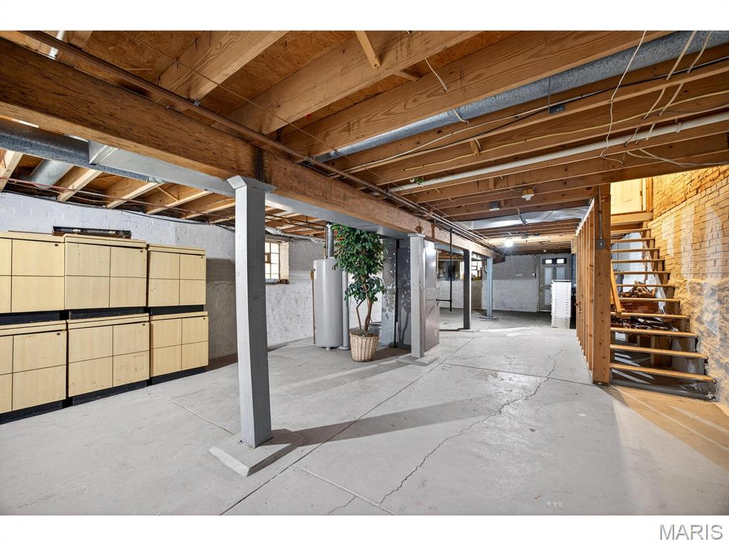 26054293 Property Photo 37