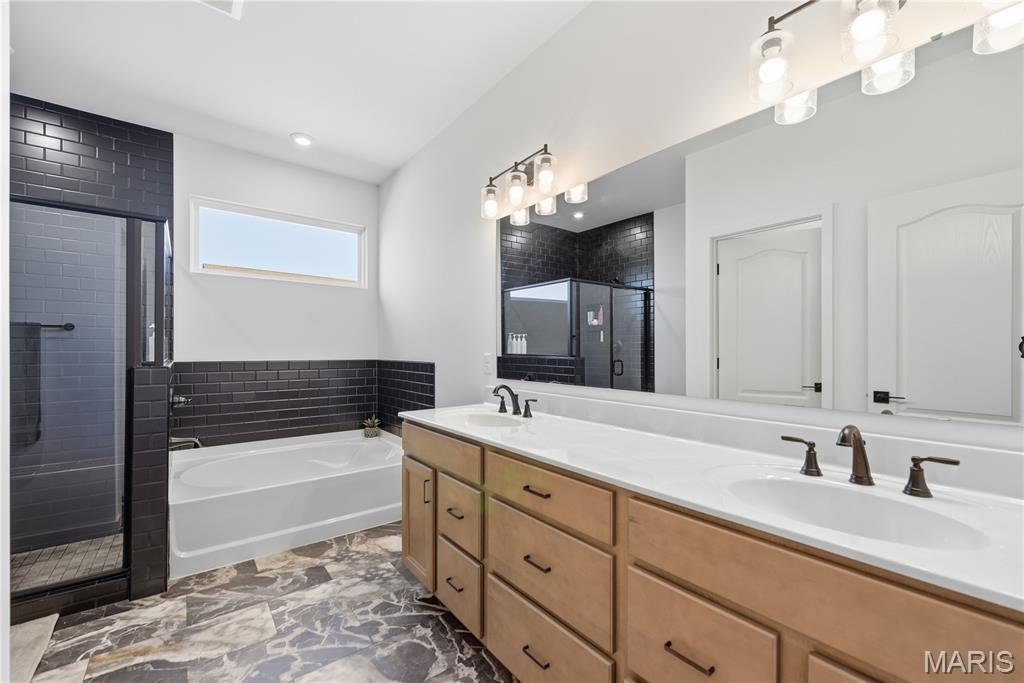 221 Kerry Downs Drive Property Photo 17