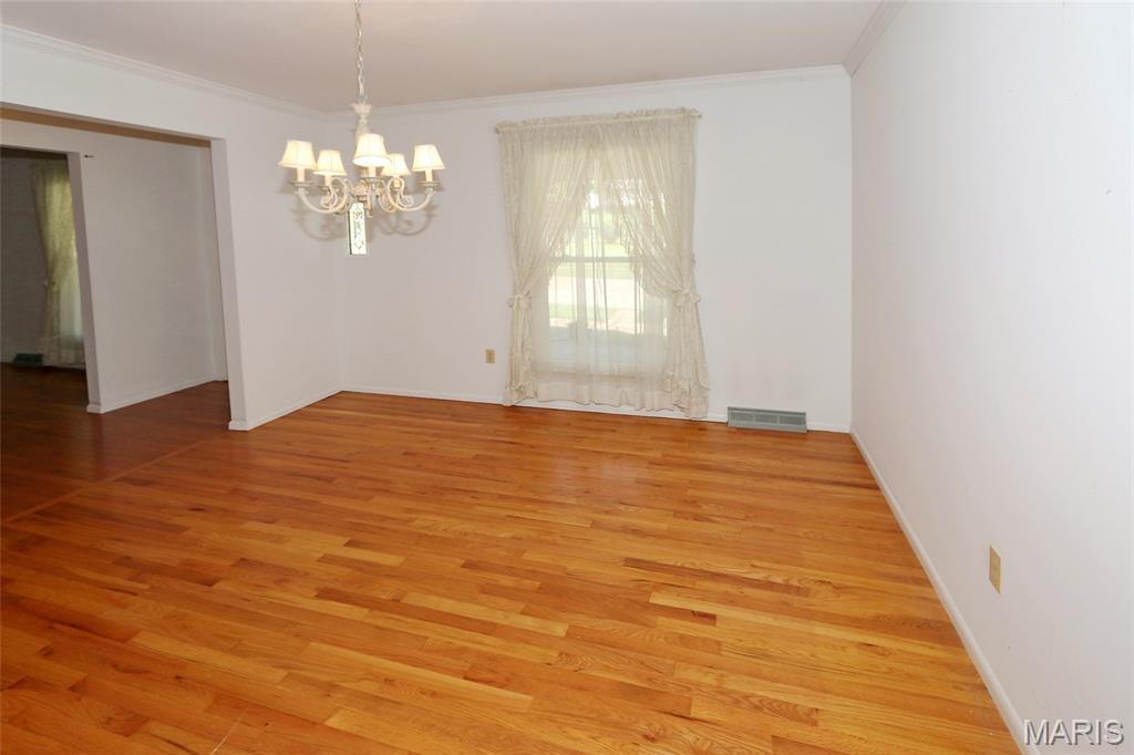 4828 Broad Oak Drive Property Photo 5
