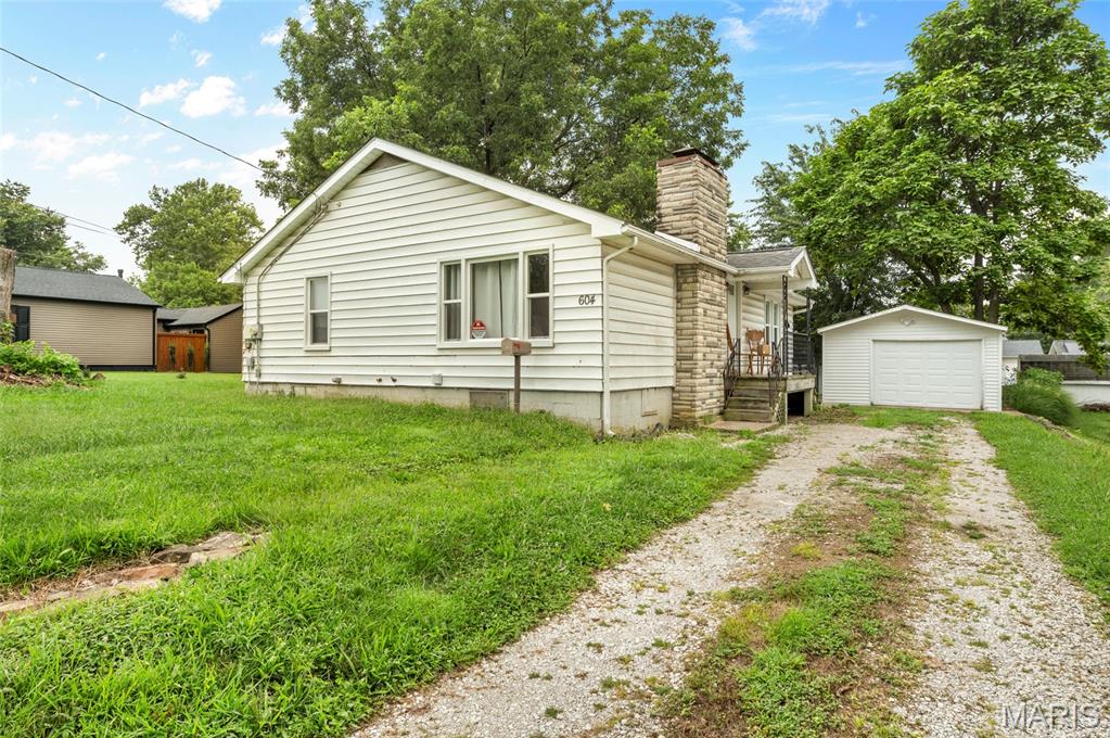 604 Stryker Avenue Property Photo 2