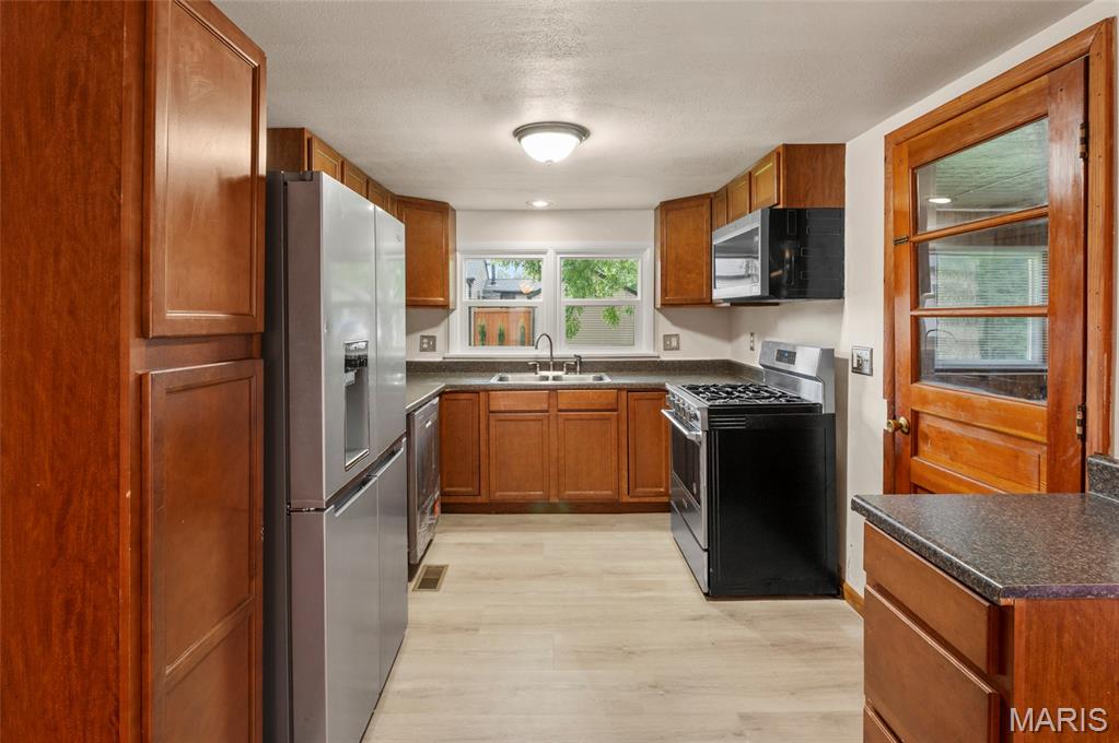604 Stryker Avenue Property Photo 12