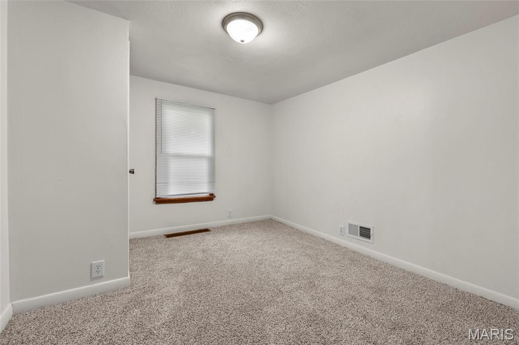 604 Stryker Avenue Property Photo 20