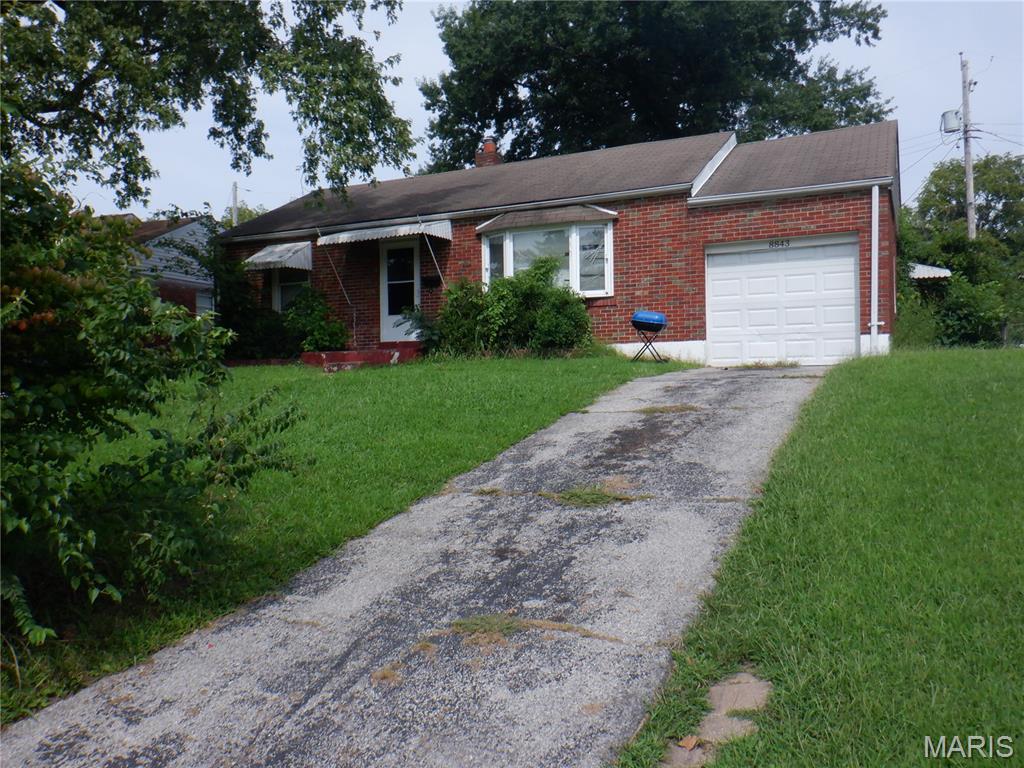 2425 Petrova Avenue Property Photo 4