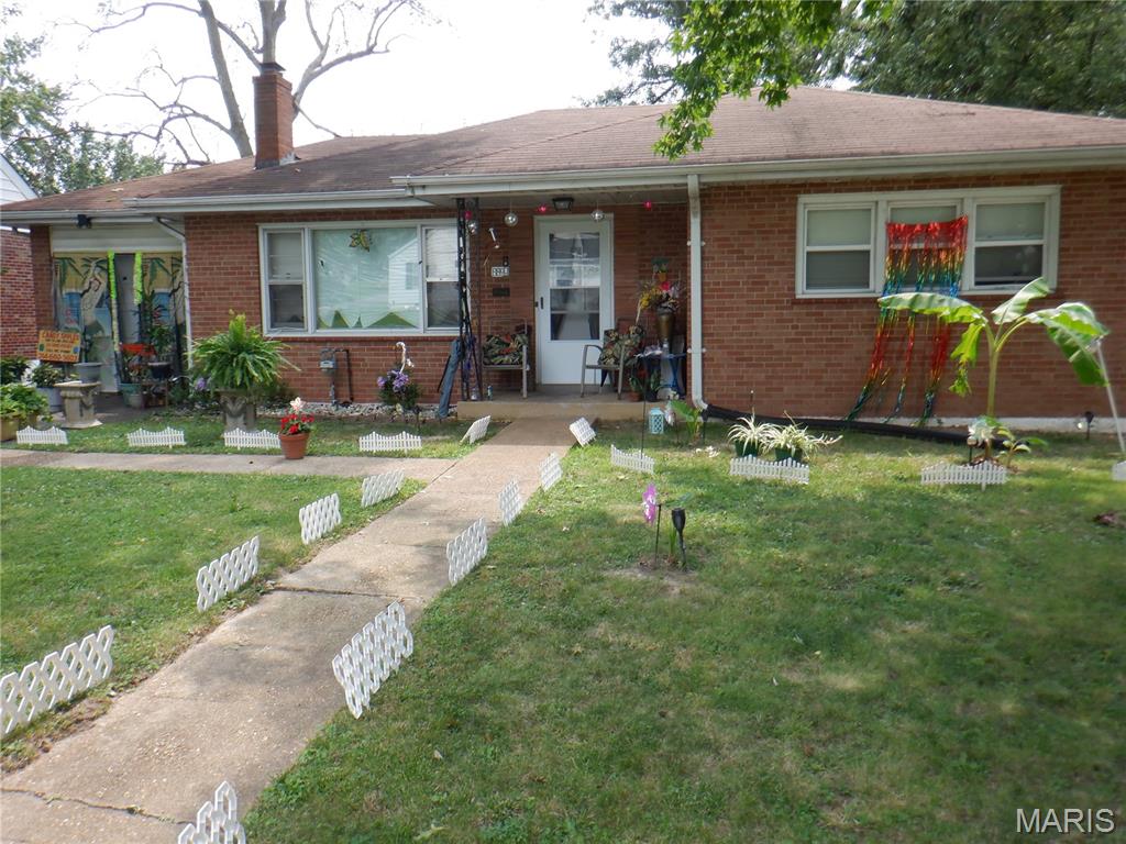 2425 Petrova Avenue Property Photo 5