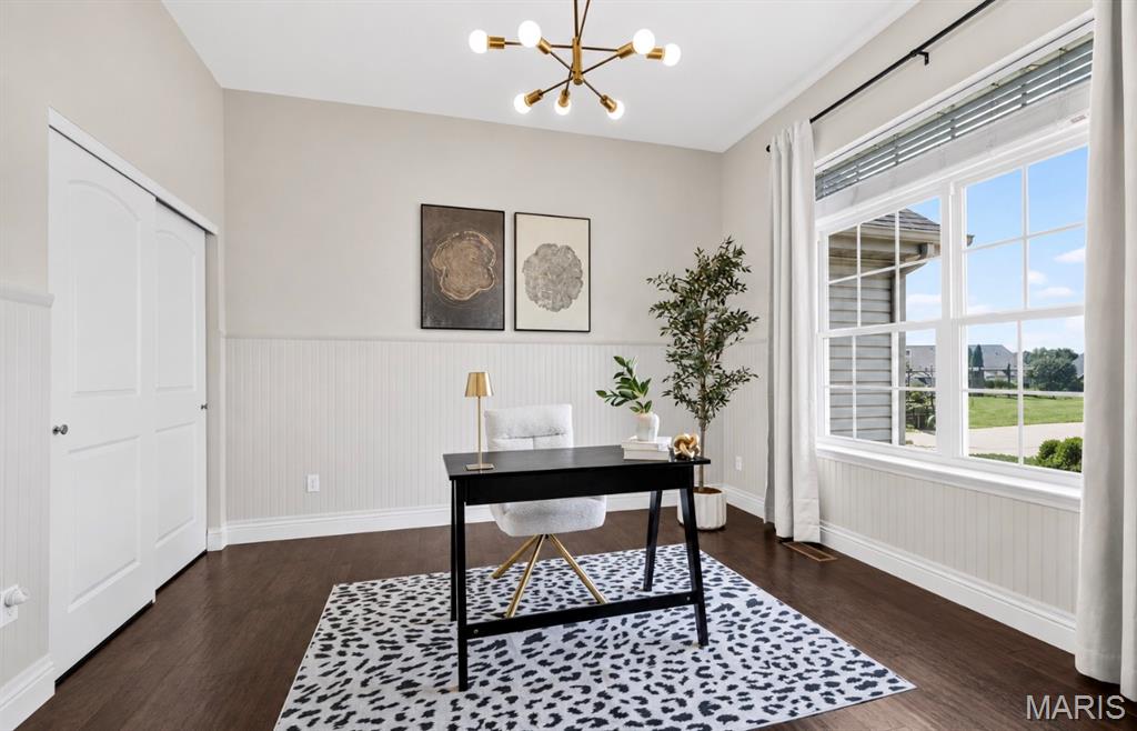 808 Autumn Rise Lane Property Photo 3