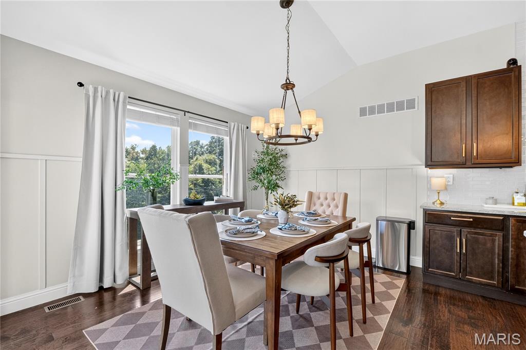 808 Autumn Rise Lane Property Photo 9