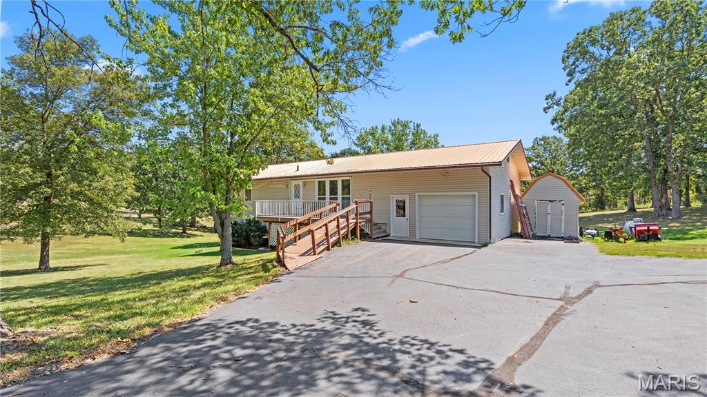2893 State Road V Property Photo 1